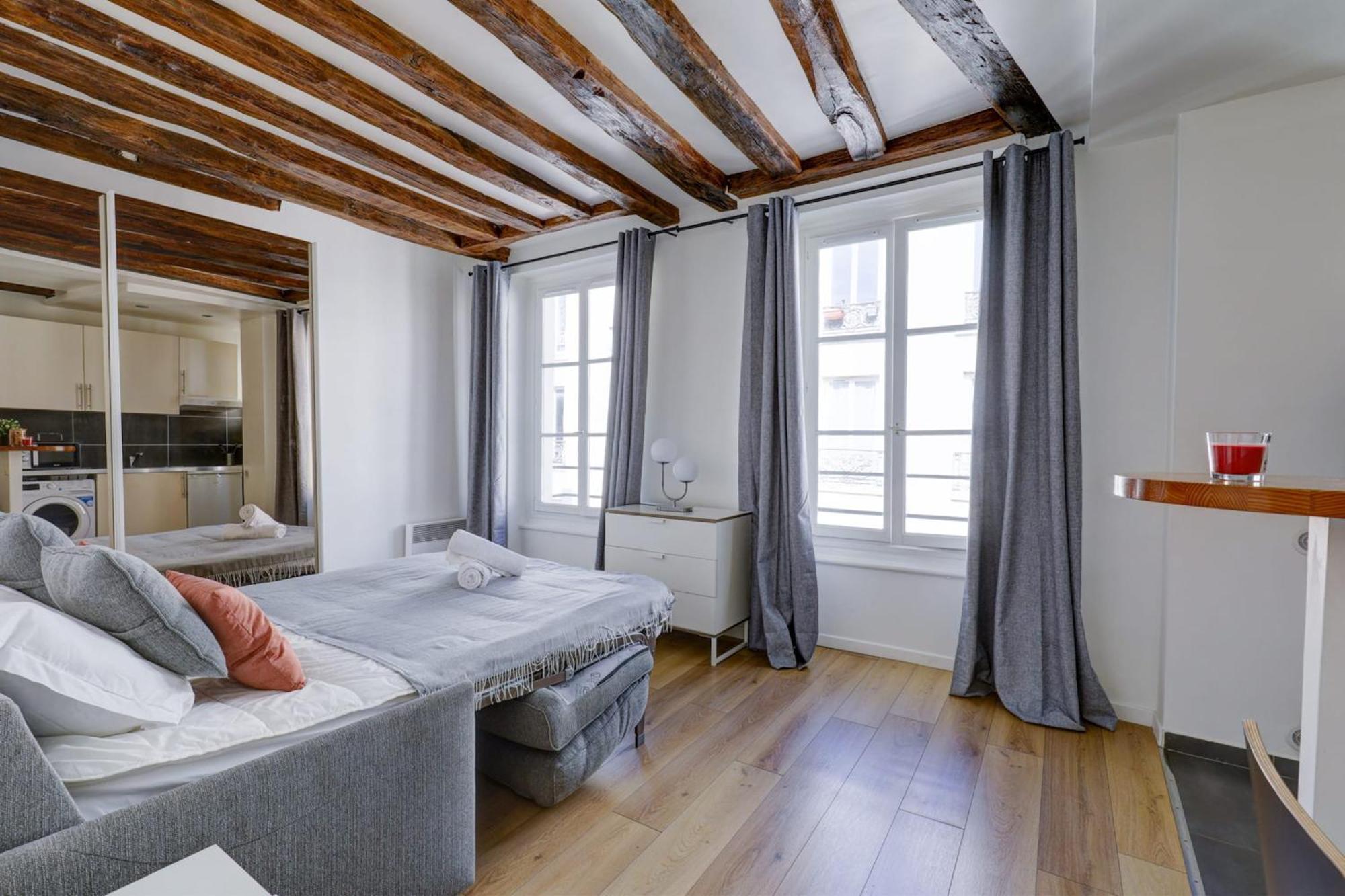 Appartement Le Marais Republique - Cityapartmentstay Paris